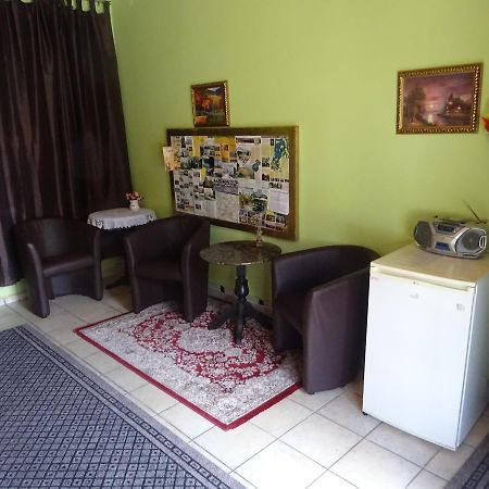 Milanna Apartment Breclav ภายนอก รูปภาพ
