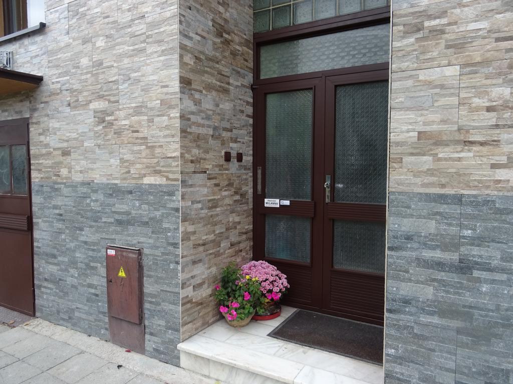 Milanna Apartment Breclav ภายนอก รูปภาพ